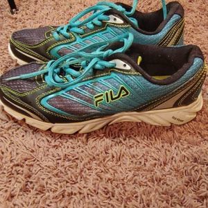 Fila DLS foam running shoe sz 9